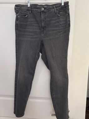 Worn once Old Navy 360 Stretch Extra High Rise Skinny Jeans